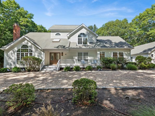 45 Woodland Dr