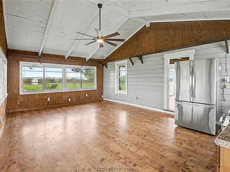 10612 County Road 162 — Photo 4