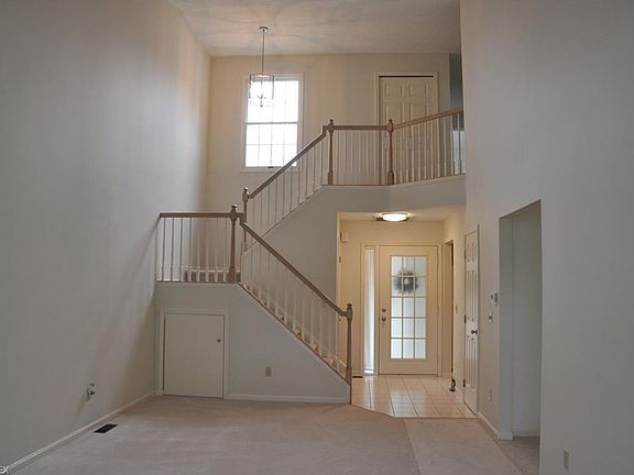 4th image of 401 Bounty Way