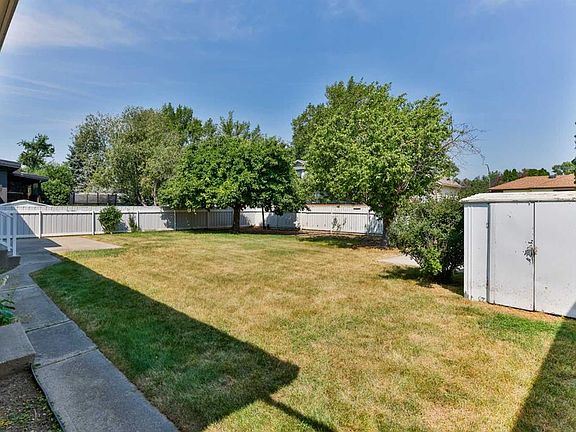 3rd image of 309 Normandy Rd S