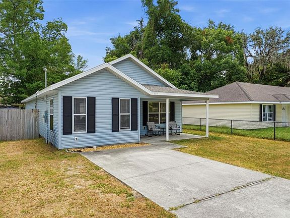 3rd image of 2611 NW 1st Ave
