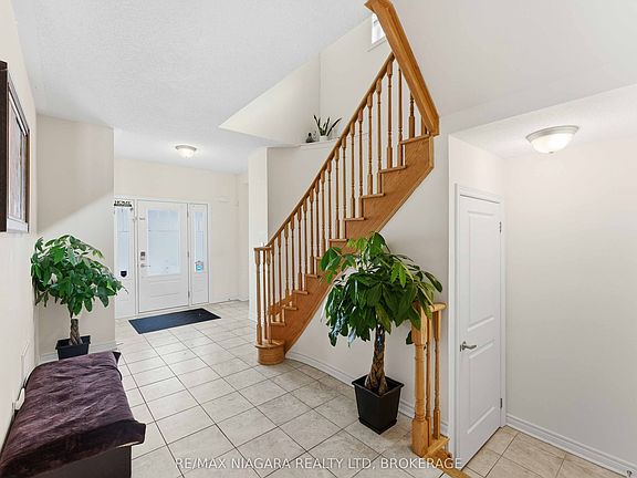 2nd image of 91 Homestead Way