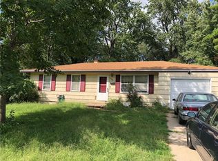 504 NW Falk Dr, Lees Summit, MO 64063