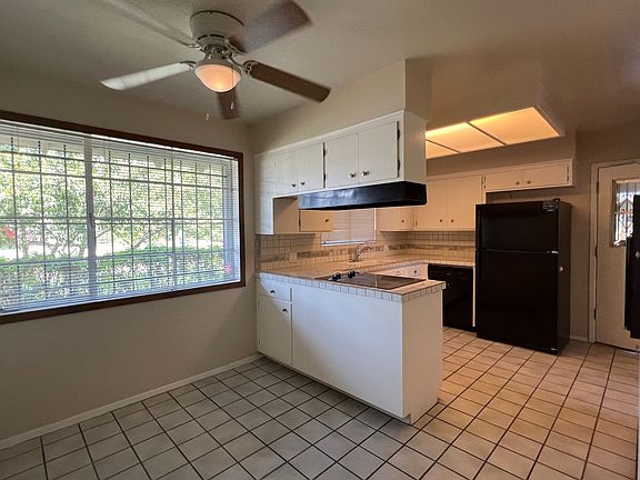 5th image of 6618 N 7th Dr