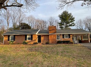 110 Yorkshire Cir, Lynchburg, VA 24502