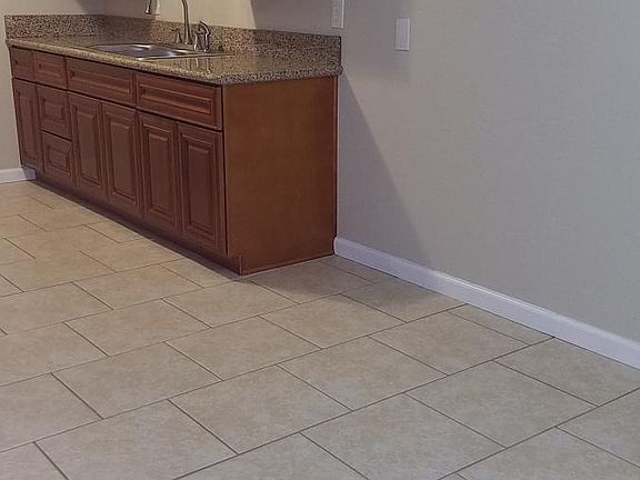 Large dining room space for a large table.