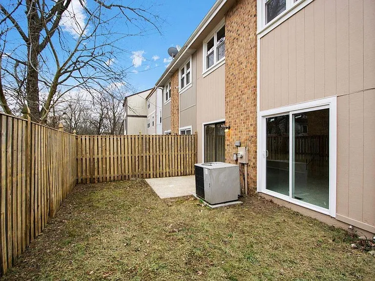 6206 Dimrill Ct — Photo 14