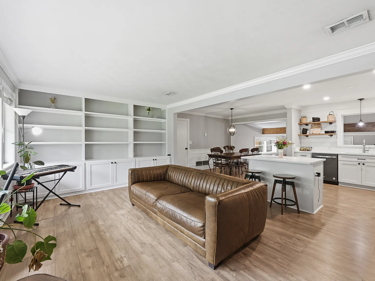3764 Culp Dr — Photo 3