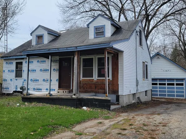 910 S Saginaw St, Owosso, MI 48867