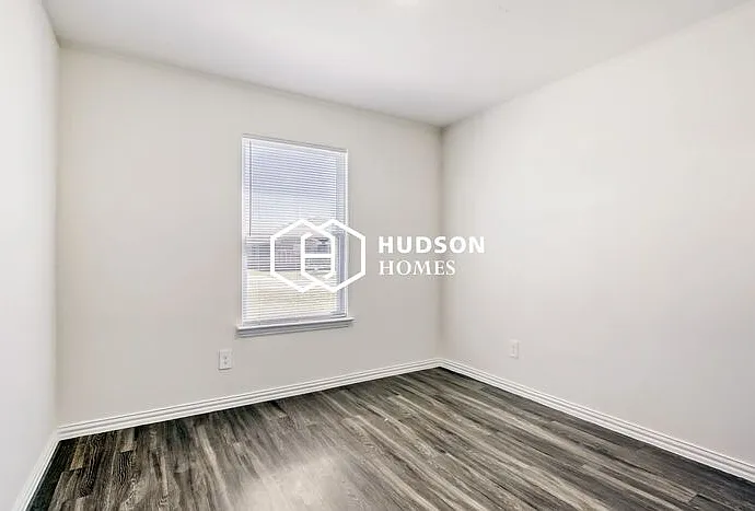427 Shorty St — Photo 9