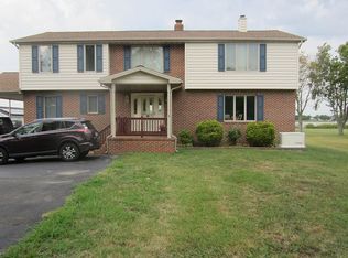 1825 Harbor Dr, Chester, MD 21619