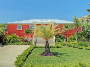 206 Debbie Ln, San Leon, TX 77539