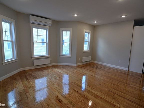 29 Vassal Ln. #3 Cambridge (West Cambridge) Unit Photo 4