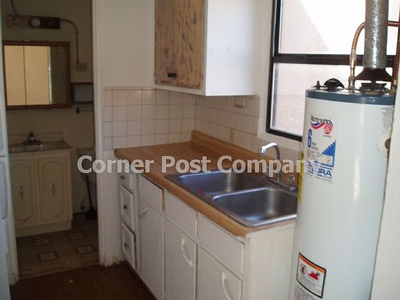 3rd image of 304 Jefferson St NE APT 4