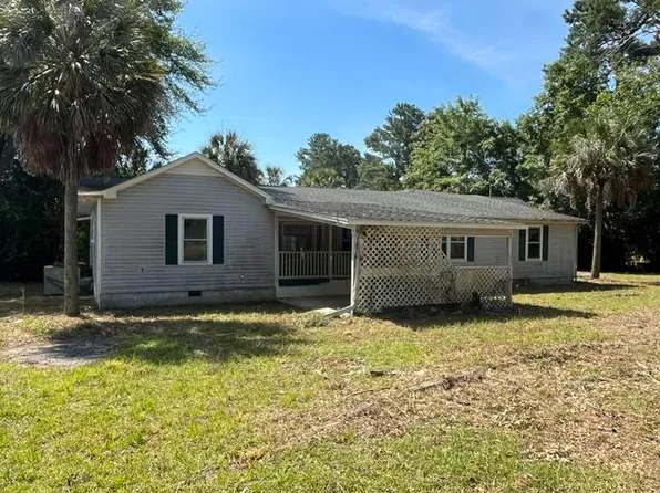 118 Autumn Ln, Moncks Corner, SC 29461