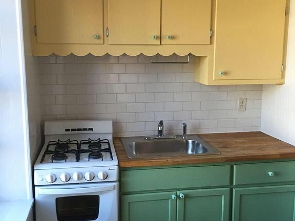 5th image of 815 Race St APT 1