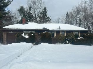 69 Zenith Dr, Worcester, MA 01602