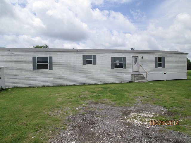 2nd image of 161 W 204th St