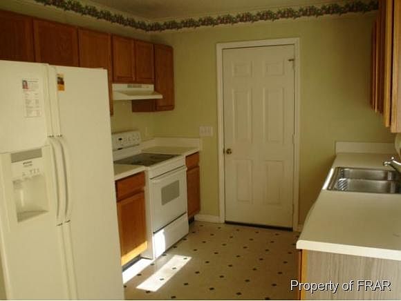 2nd image of 91 Oakwater Dr