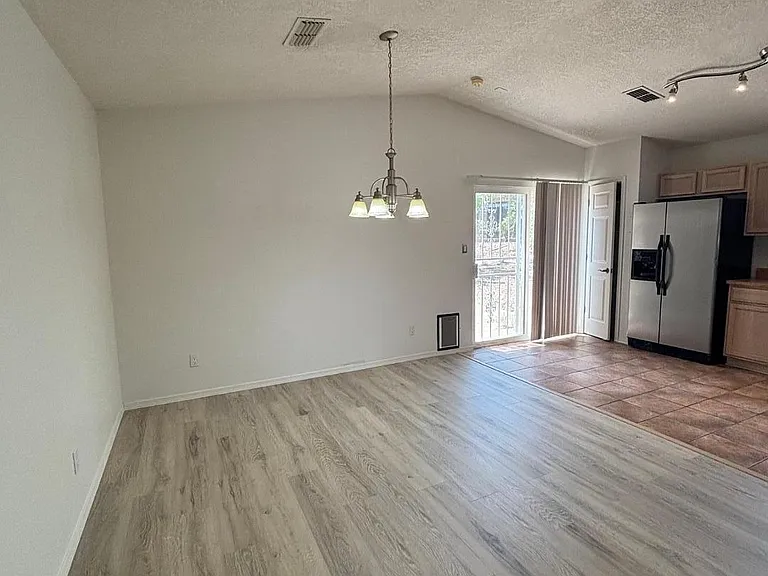 7822 Desert Springs Ct SW — Photo 9