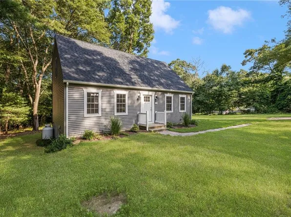 118 Woodville Alton Rd, Hope Valley, RI 02832
