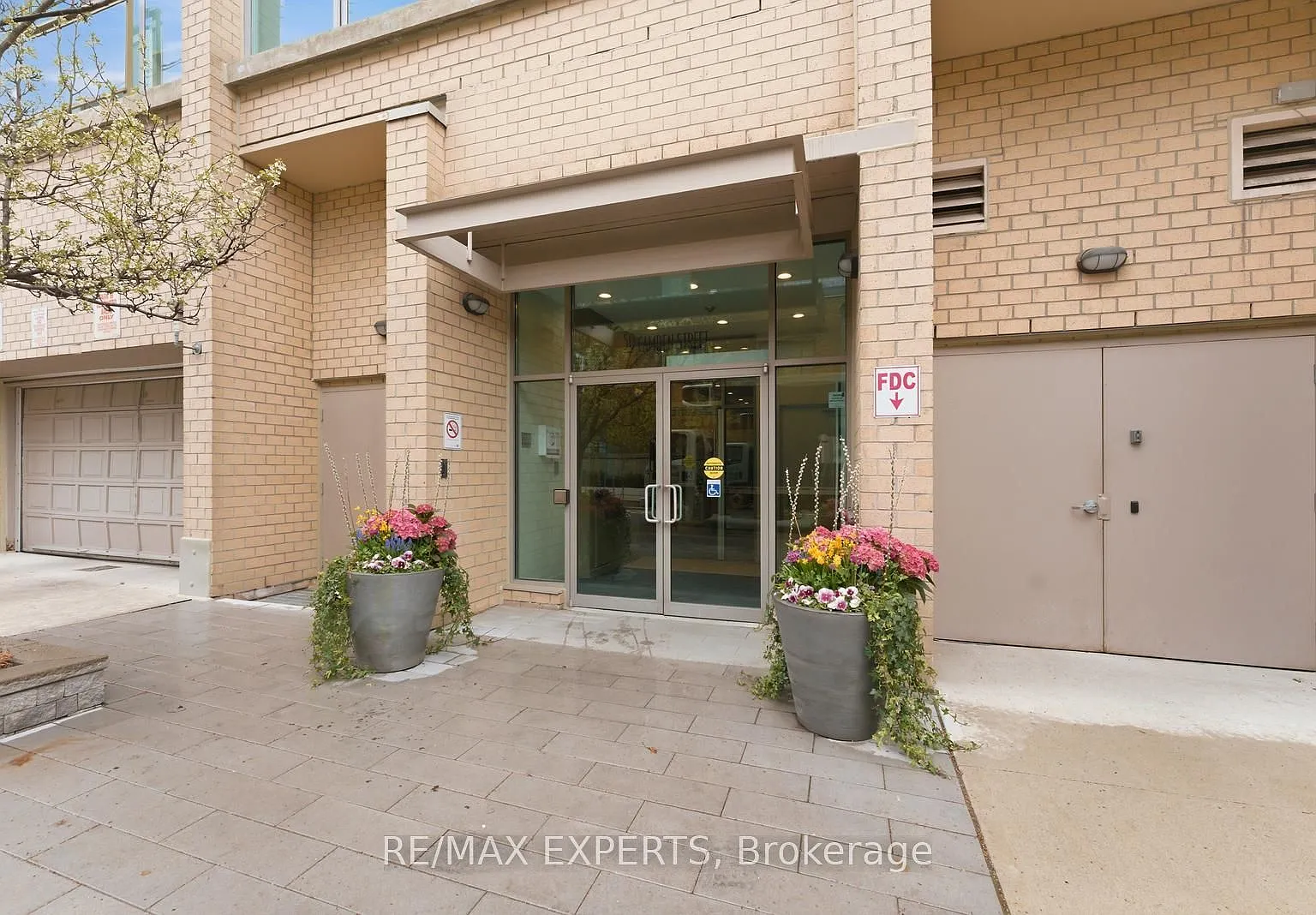 1 bed, $2,700 — Photo 4