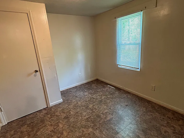 120 Grether Ave — Photo 9
