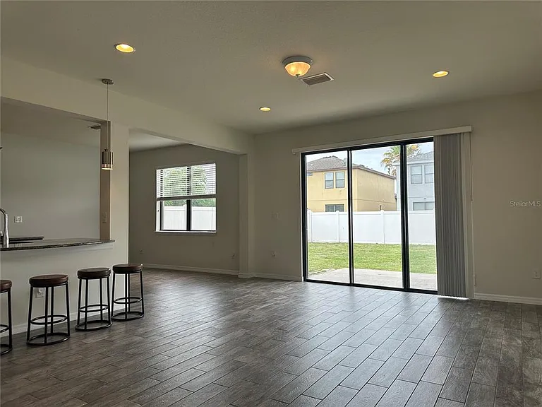 4515 Savannah Holly Pl — Photo 4