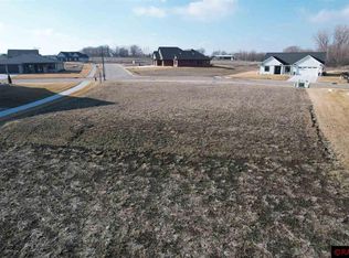 2011 Mahoe Cir, Mankato, MN 56001