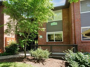 532 S State St, Lake Oswego, OR 97034