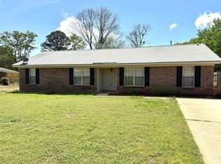 710 Summer Ln, Prattville, AL 36066
