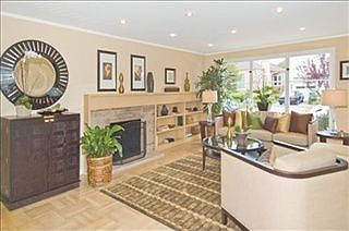3rd image of 80 Denslowe Dr