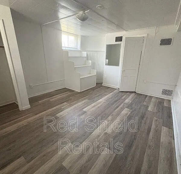 413 W Forest Ave #6 — Photo 3