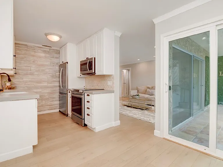 6314 Friars Rd #212 — Photo 10