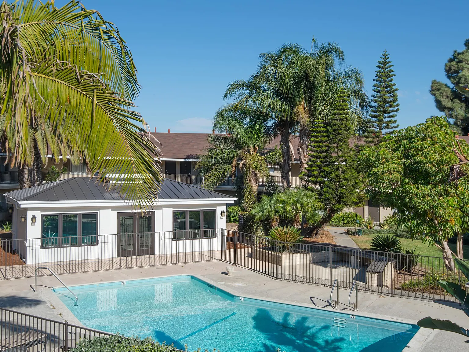 Ventura Beach Resort Luxury Apartments — Photo 3
