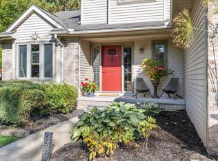 7691 Prairie Ct, Brighton, MI