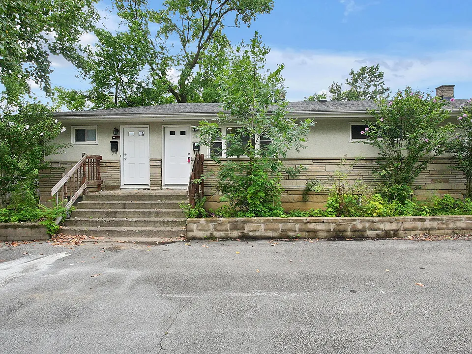 3222 Maize Rd #A