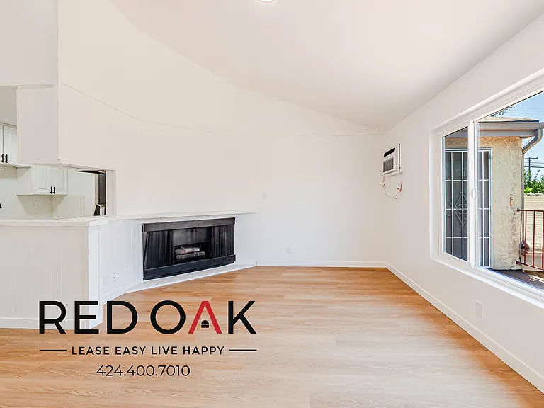 11051 Barnwall St #11 — Photo 9
