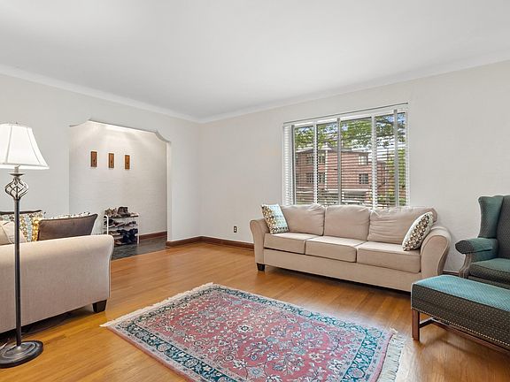 5th image of 4712 Locke Ave