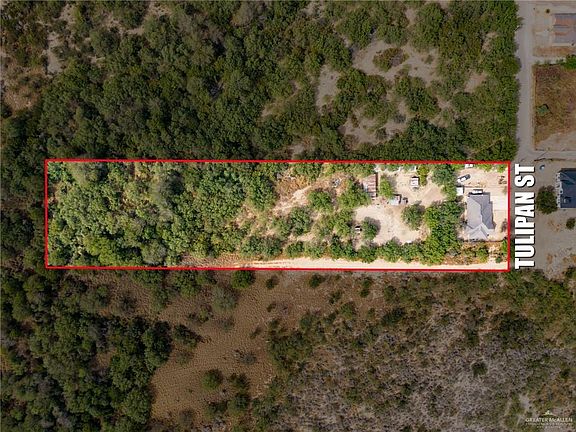 2nd image of 285 Tulipan St