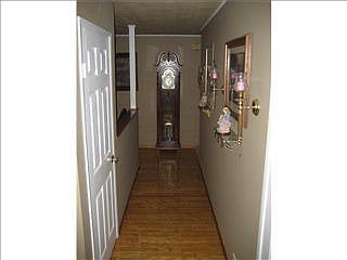 4th image of 1514 Thermal Ave