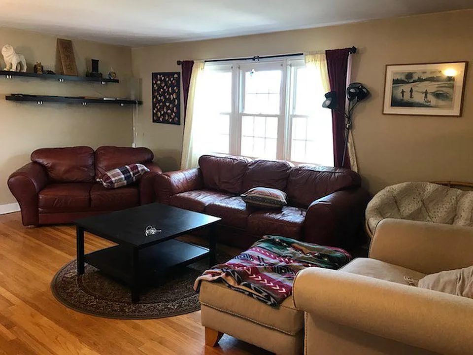2 bed, 830 sqft, $2,800 — Photo 3