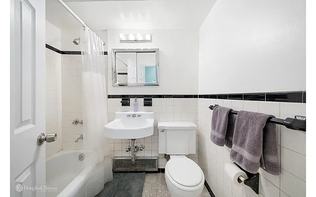 Rented by Douglas Elliman | media 17