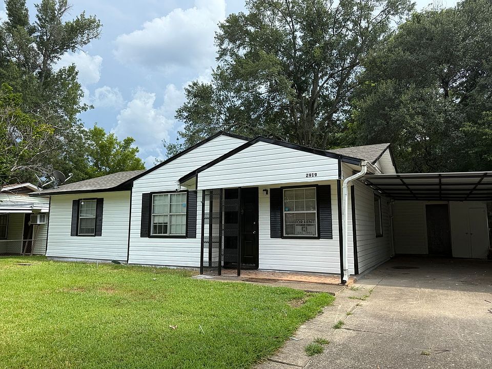 1st image of 2919 Hillcrest Ave