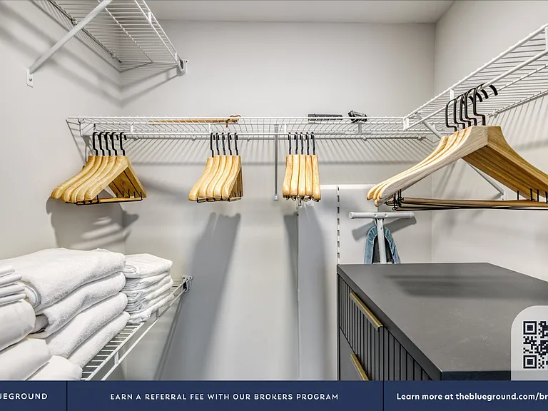 Walk-in Closet