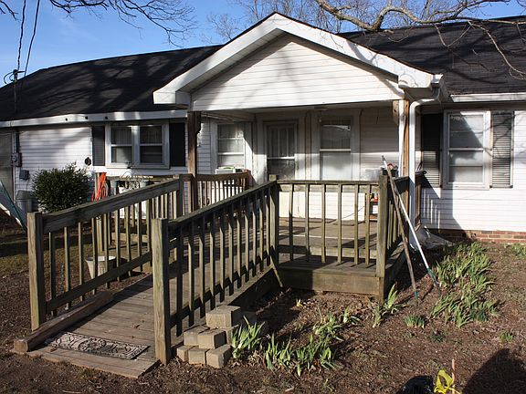 Side porch, ramps added 2005