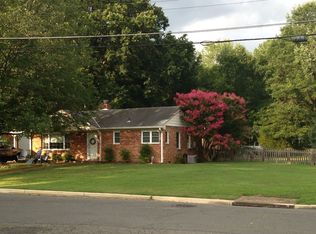 7925 Fairfax Rd, Alexandria, VA 22308