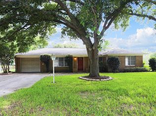 1219 Magnolia Dr, Rosenberg, TX 77471