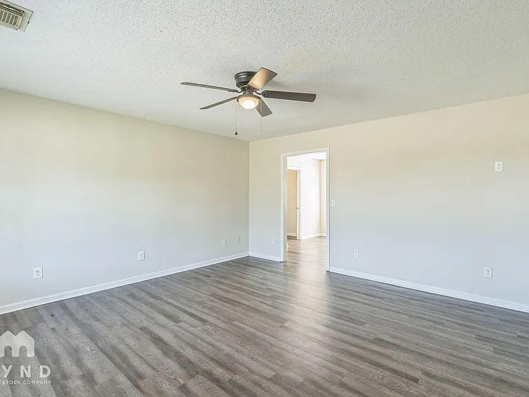 2263 Reece Blvd — Photo 38