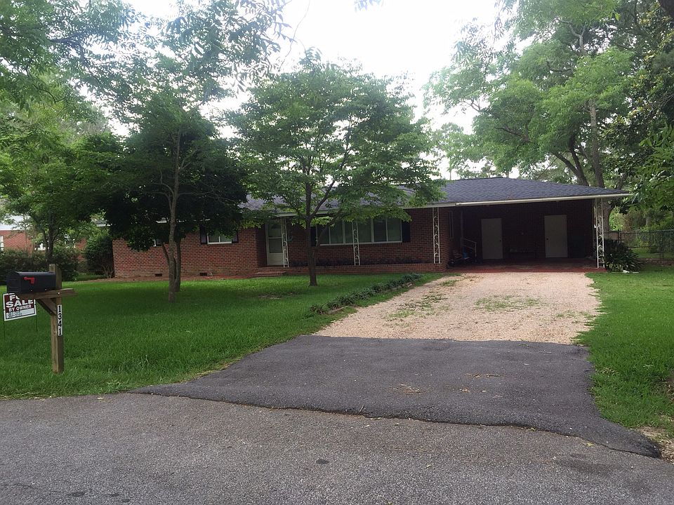 street view front yard